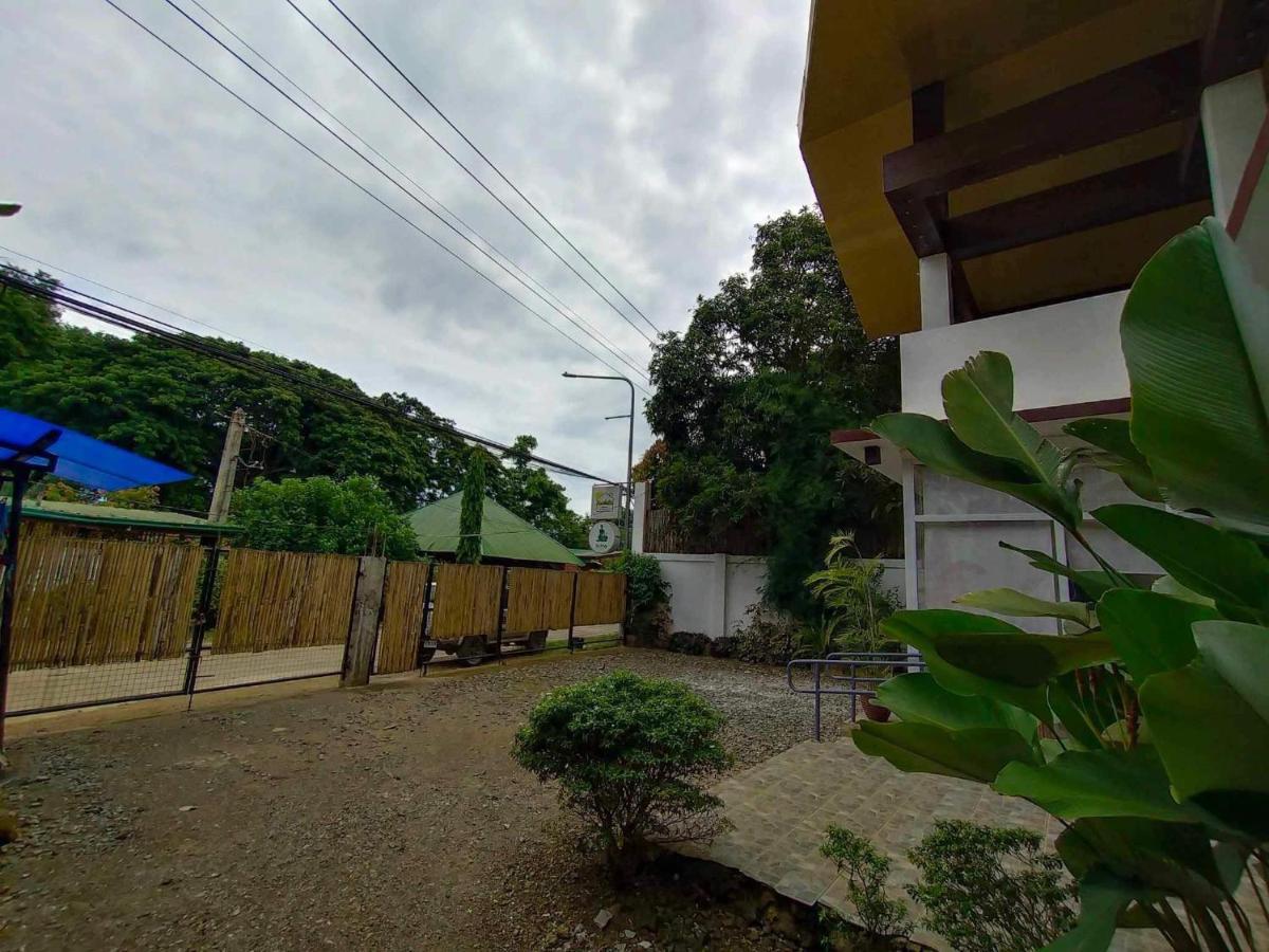 Frachette'S Bed & Breakfast Puerto Princesa Esterno foto