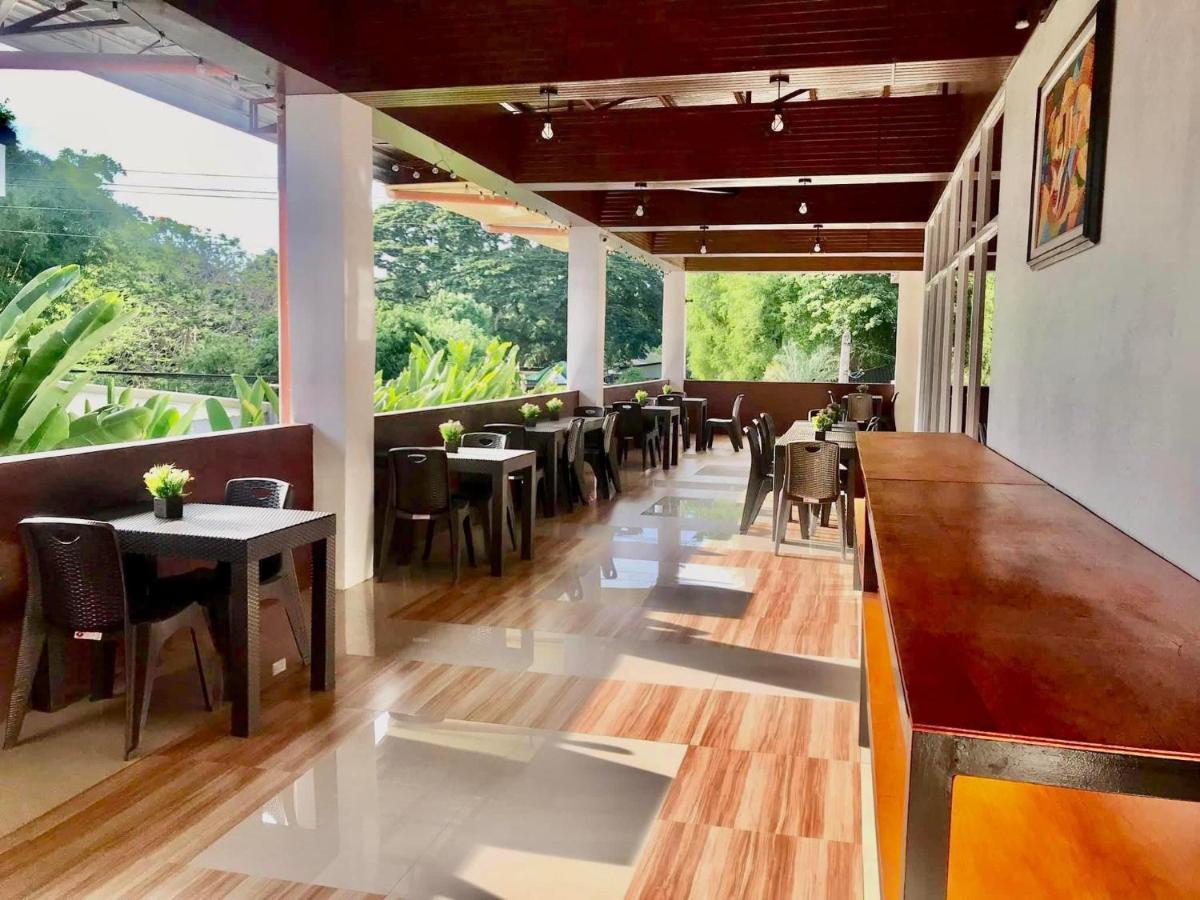 Frachette'S Bed & Breakfast Puerto Princesa Esterno foto