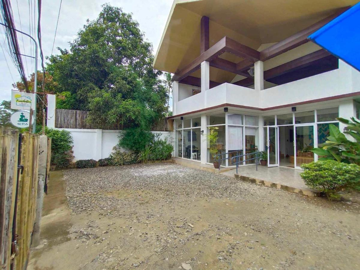 Frachette'S Bed & Breakfast Puerto Princesa Esterno foto