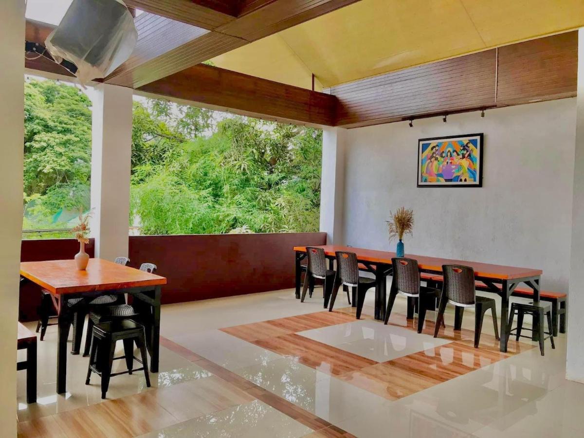Frachette'S Bed & Breakfast Puerto Princesa Esterno foto